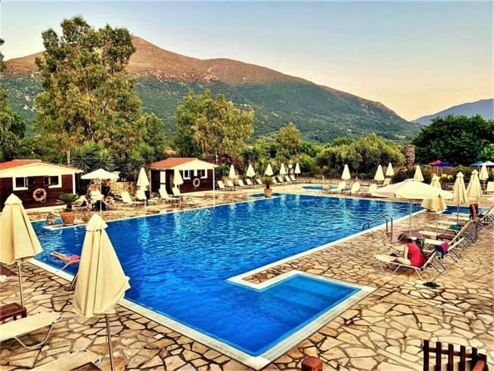 Camping Karavomilos Sami  Exterior photo